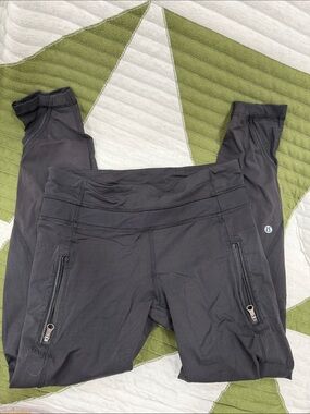Lululemon Black Zip Pocket Workout Leggings